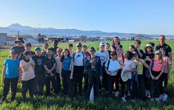26 fév 2026, chantier participatif plantation Haies collège Marc Bloch Cournon
